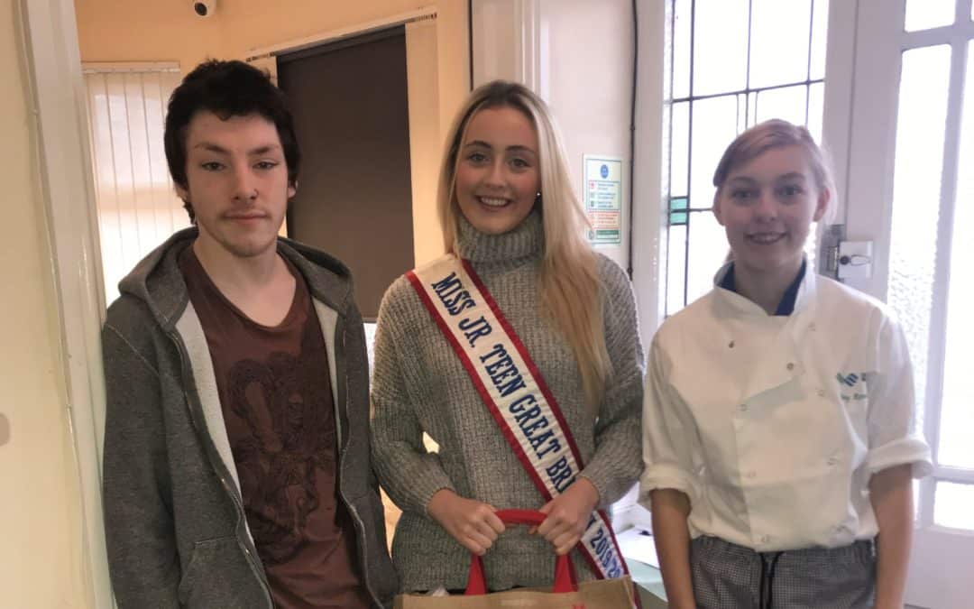 Miss Junior Teen GB, Ellie Corcoran, made a special visit to her local homeless shelter!
